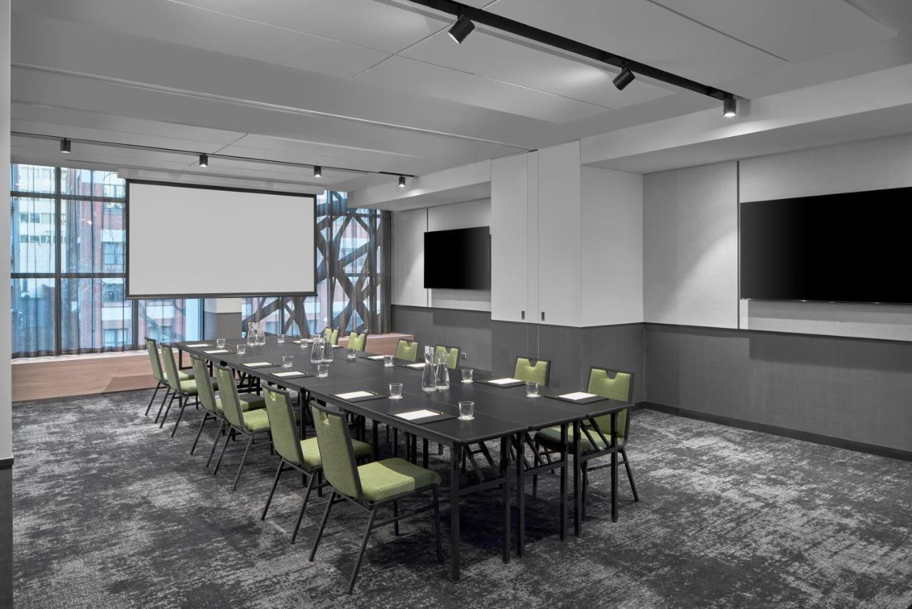 Courtyard By Marriott Melbourne Flagstaff Gardens Hotel Exterior foto