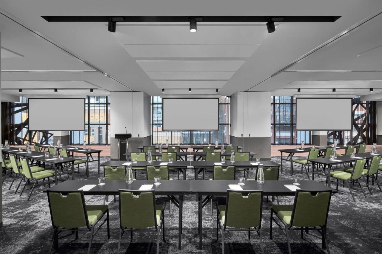 Courtyard By Marriott Melbourne Flagstaff Gardens Hotel Exterior foto