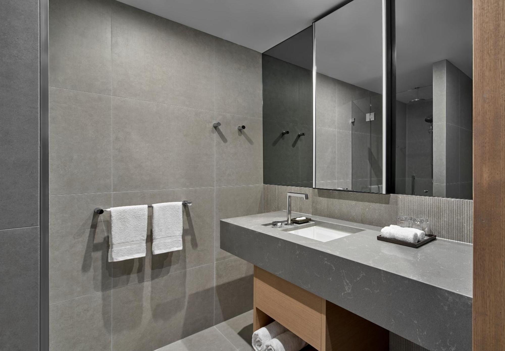 Courtyard By Marriott Melbourne Flagstaff Gardens Hotel Exterior foto
